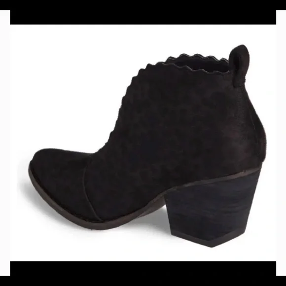 Coconuts by Matisse Adalyn Black Leopard Bootie - Picture 2 of 6